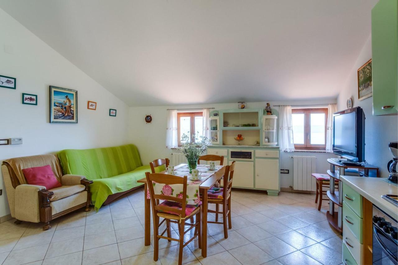 Apartmani Zorica Martinscica  Exterior photo